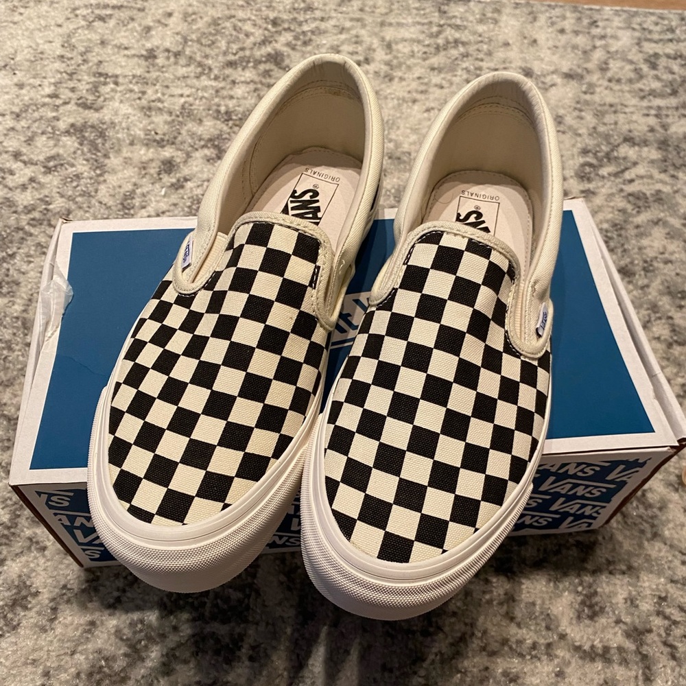 Vans men’s checkered classic slip ons